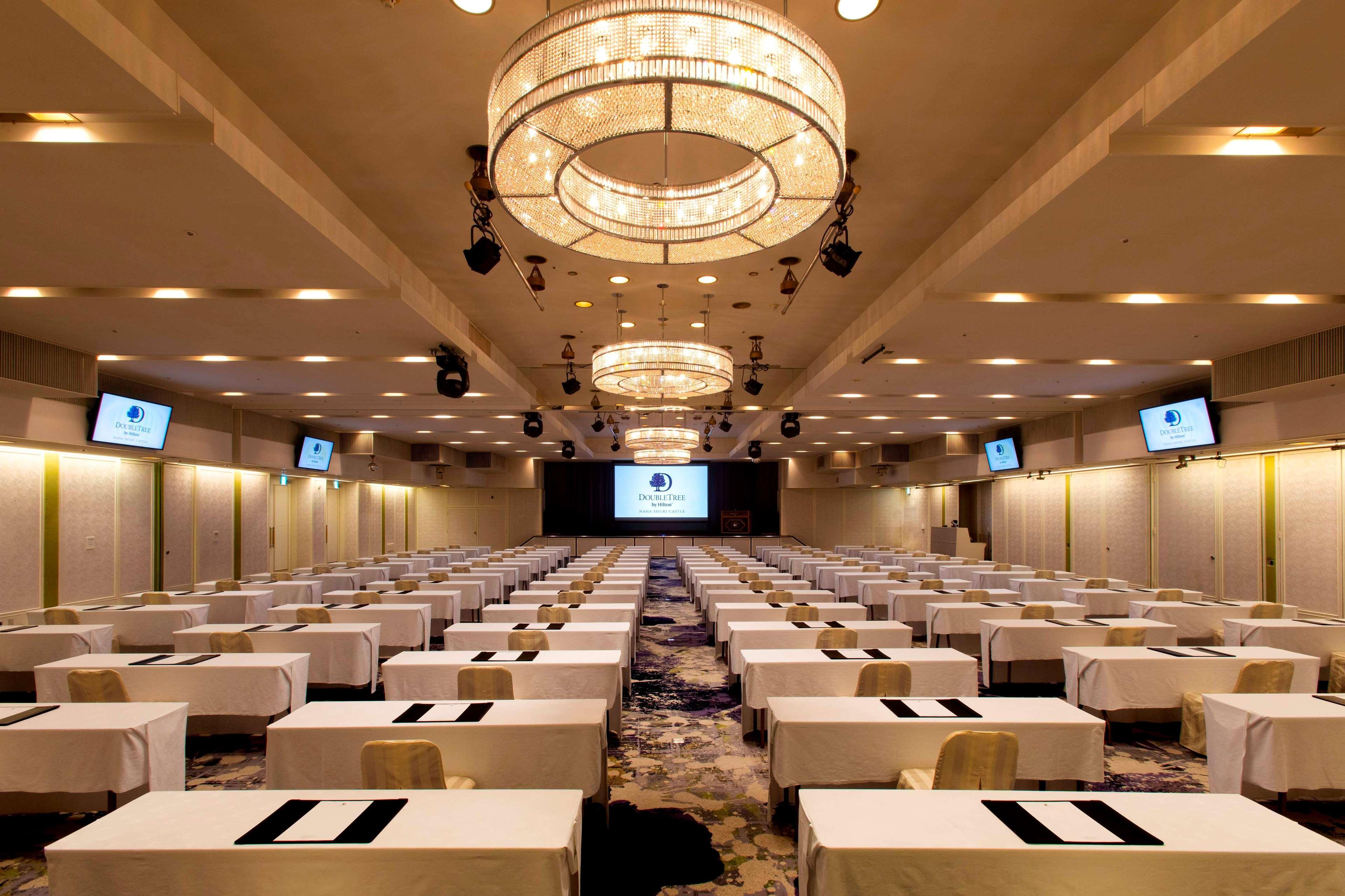 Doubletree By Hilton Naha Shuri Castle Exterior photo