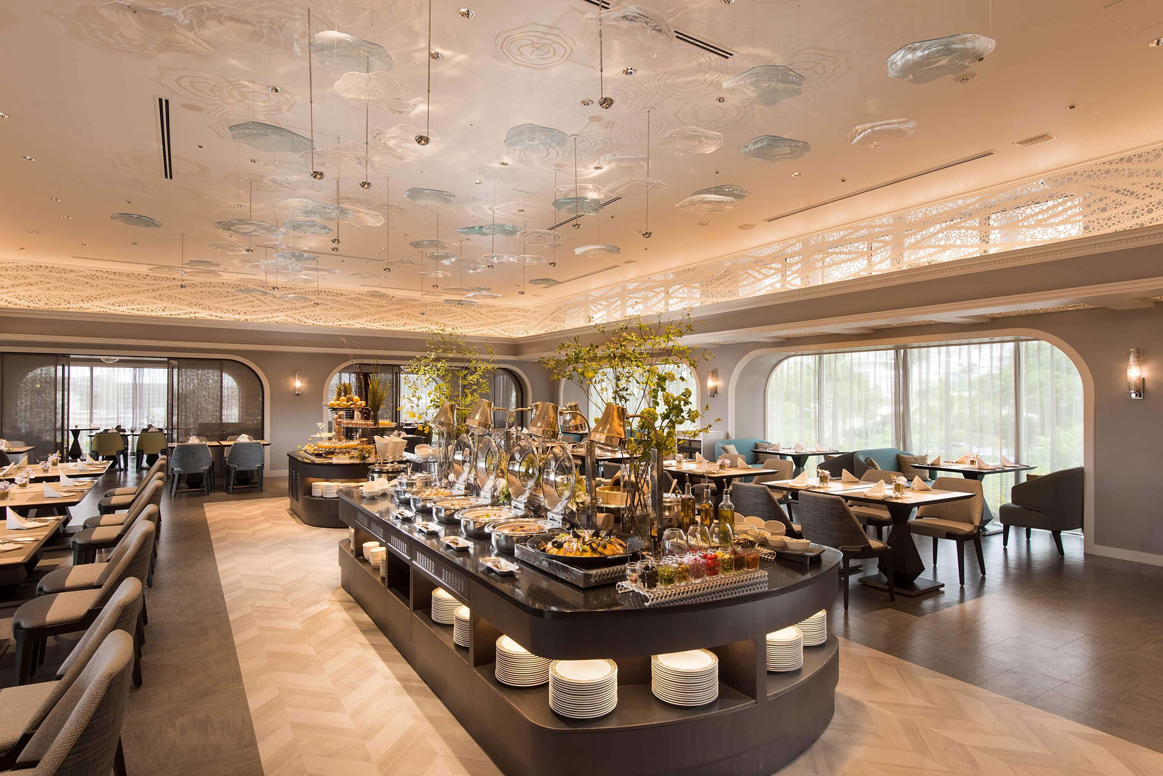 Doubletree By Hilton Naha Shuri Castle Exterior photo