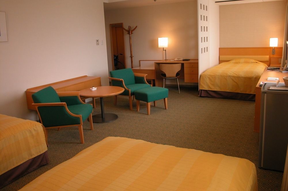 Doubletree By Hilton Naha Shuri Castle Exterior photo